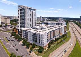 featured image of 550 E Brooklyn Village Ave