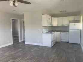 800 NE 14TH PL - Photo 1 of 1