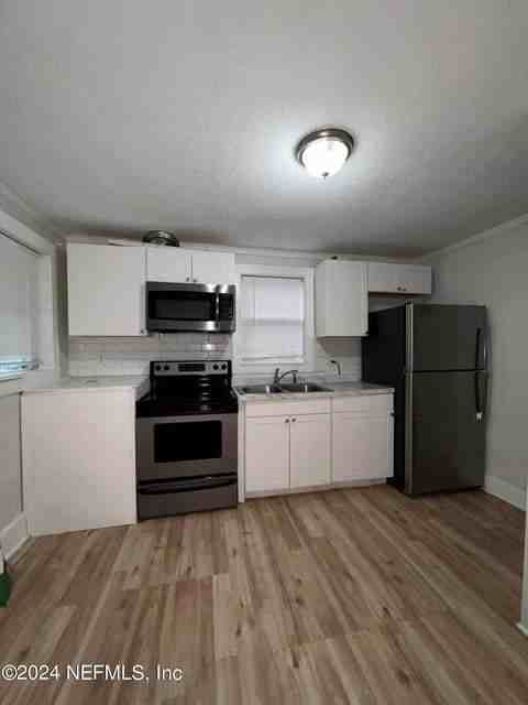 1035 Maynard Street - Photo 3 of 4