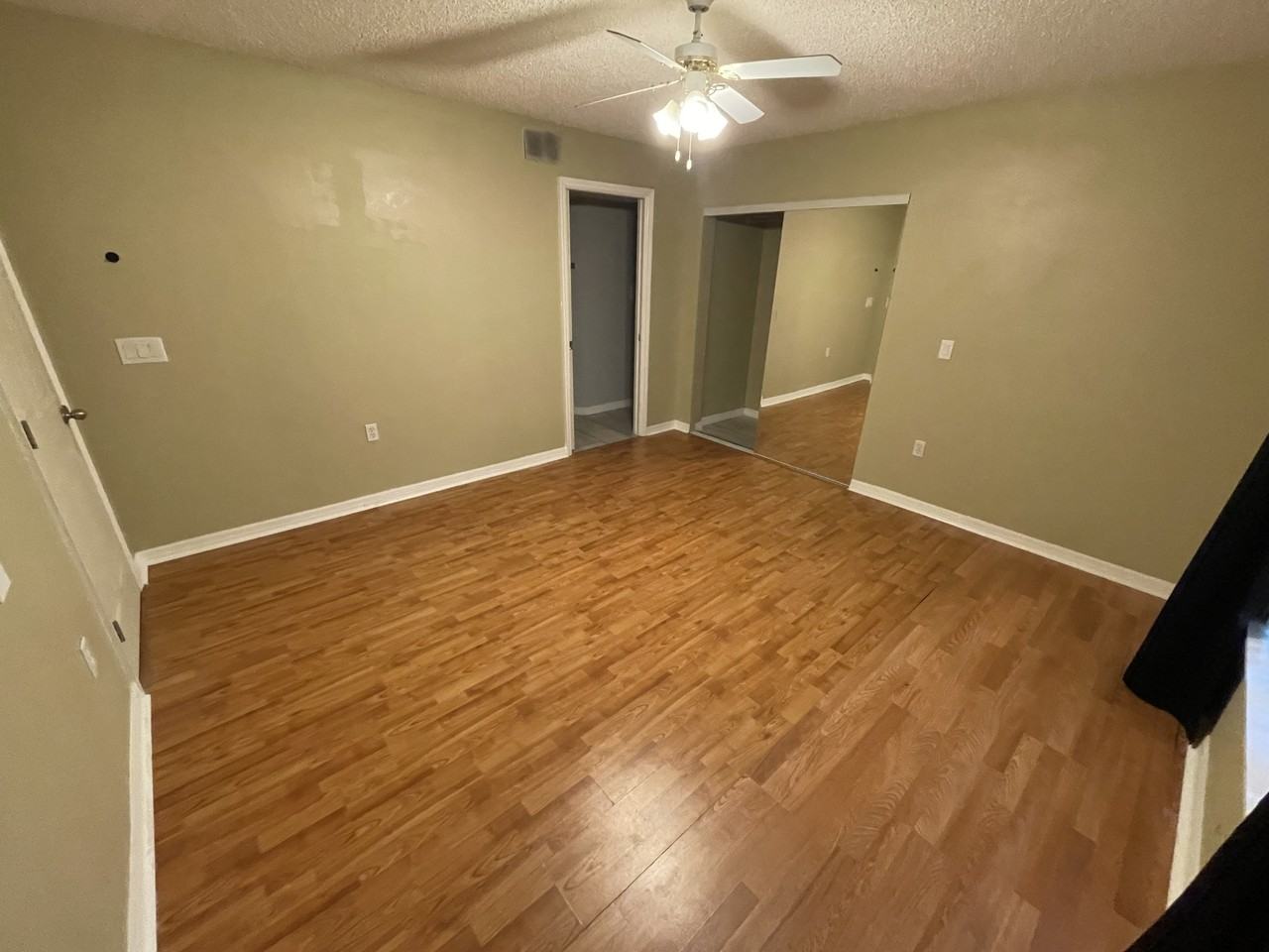 UCF House - Photo 2 of 7