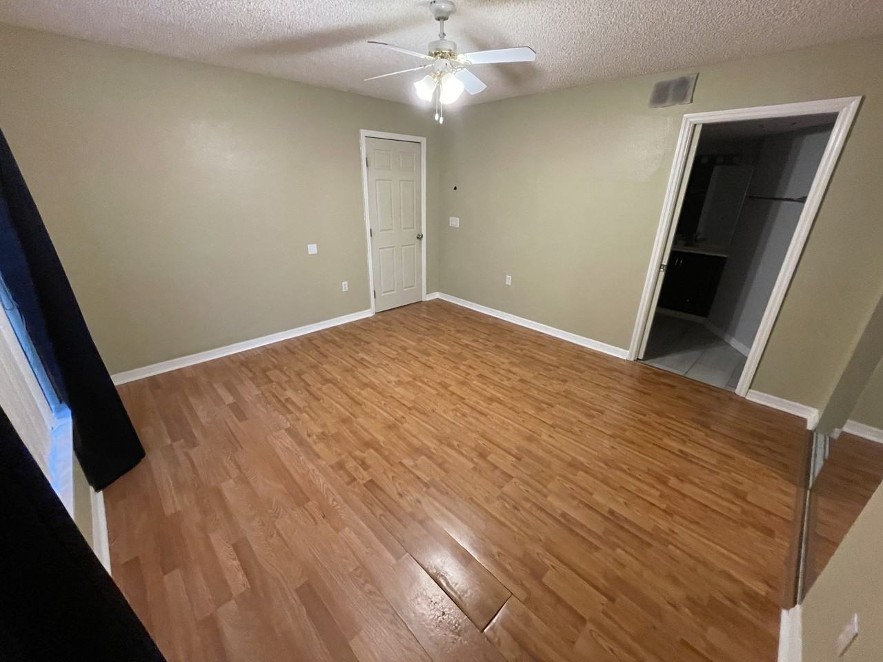 UCF House - Photo 3 of 7