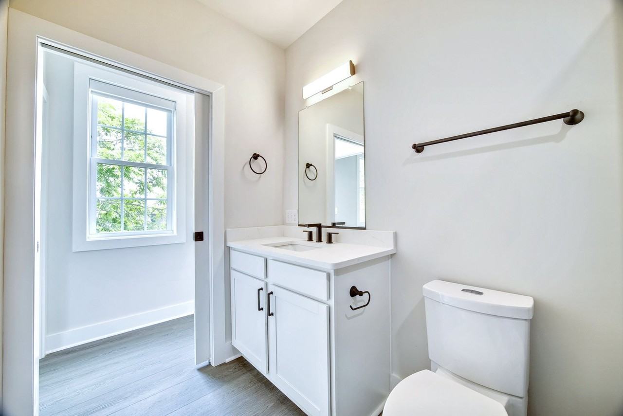 Brand New Luxury Living in the Heart of Belmont - Photo 6 of 9