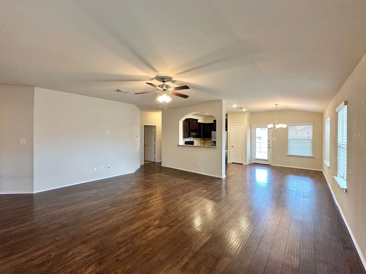 3414 Parkmill Dr - Photo 4 of 39