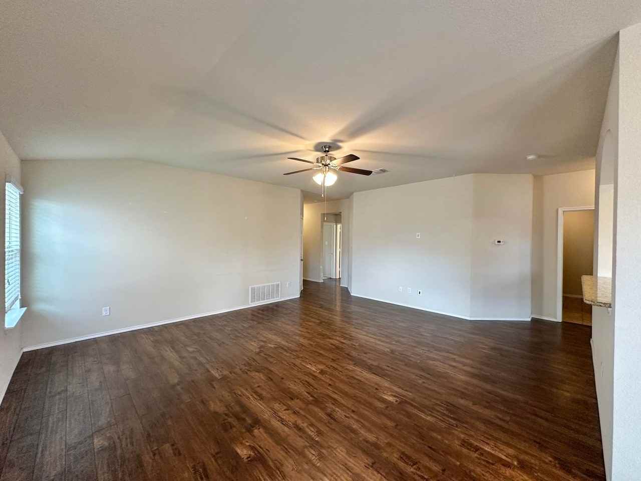 3414 Parkmill Dr - Photo 5 of 39