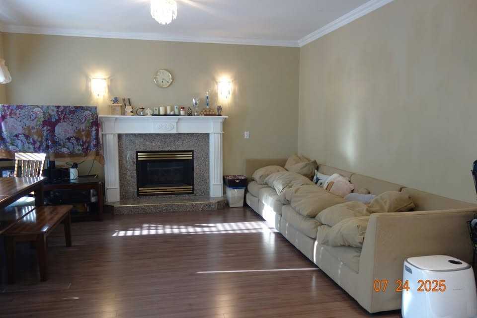 3156 Silverthrone Drive - Photo 3 of 22