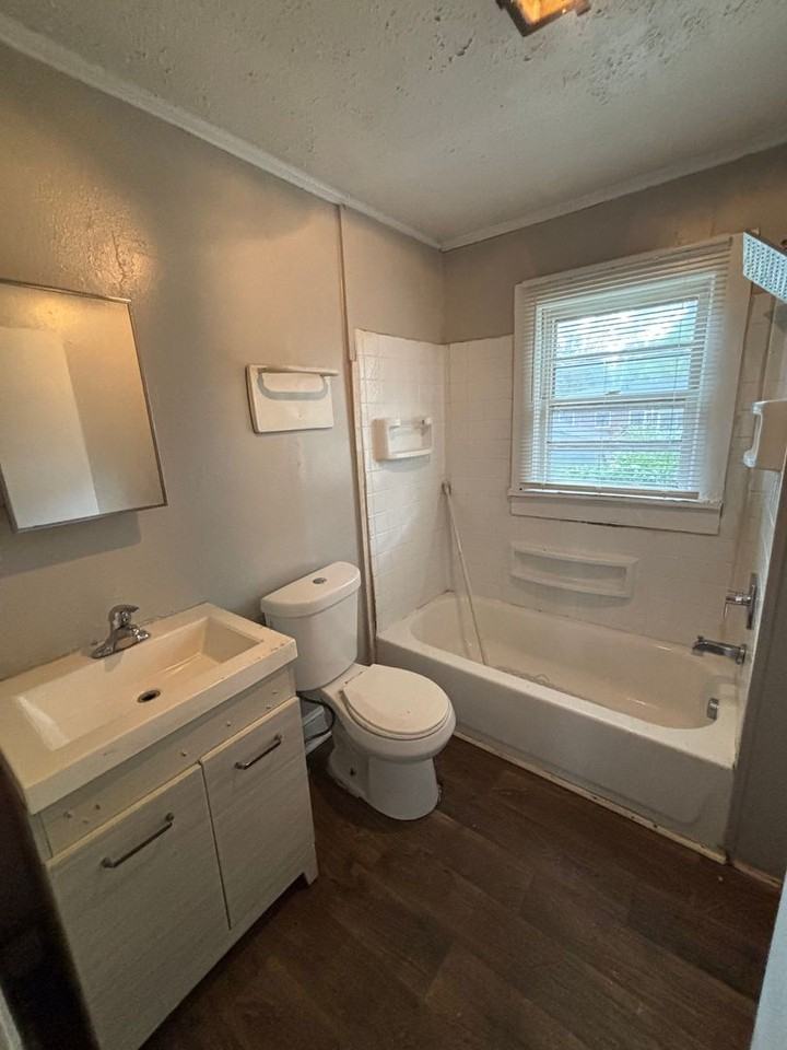 918 Cleveland Ave - Photo 4 of 11