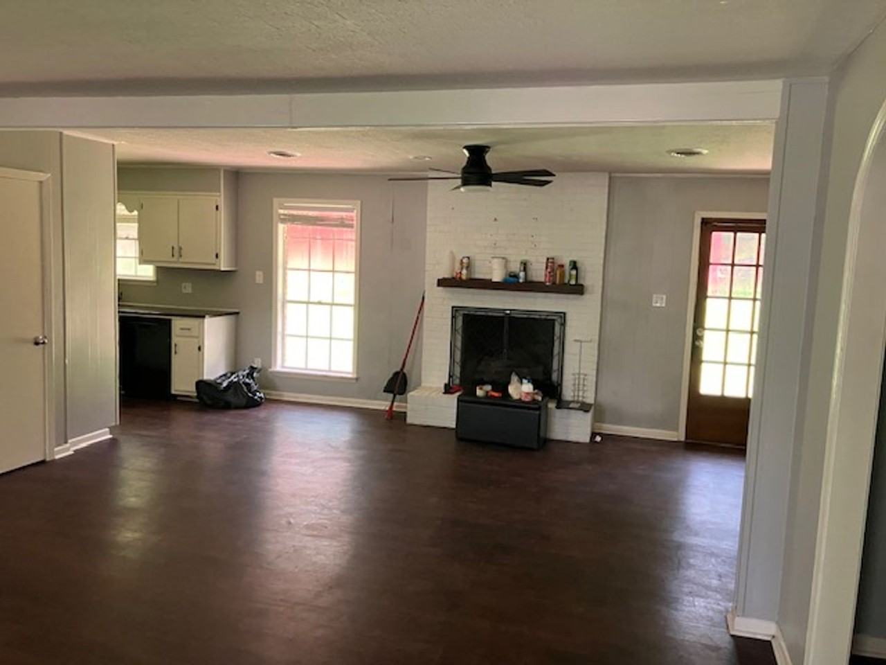 2148 Rachel St - Photo 3 of 16