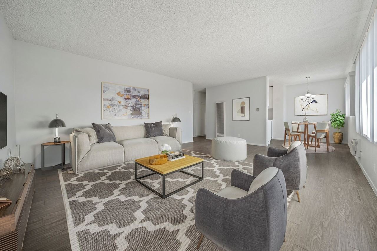 BEAUTIFUL REMODELED 1 AND 2 BEDROOM UNITS IN PRIME LOCATION - Photo 5 of 32