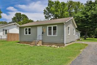 700 S West Ave - Photo 1 of 1