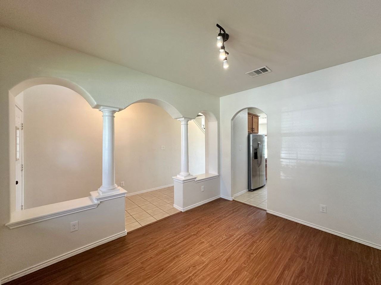 4704 Honeystreet Bridge Ln - Photo 4 of 43