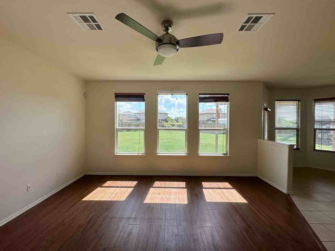 4704 Honeystreet Bridge Ln - Photo 7 of 43