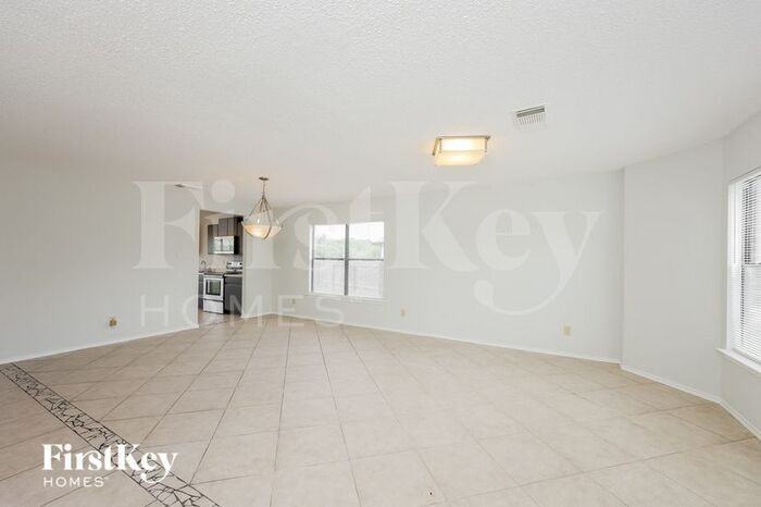 9803 Messenger Pass - Photo 3 of 15