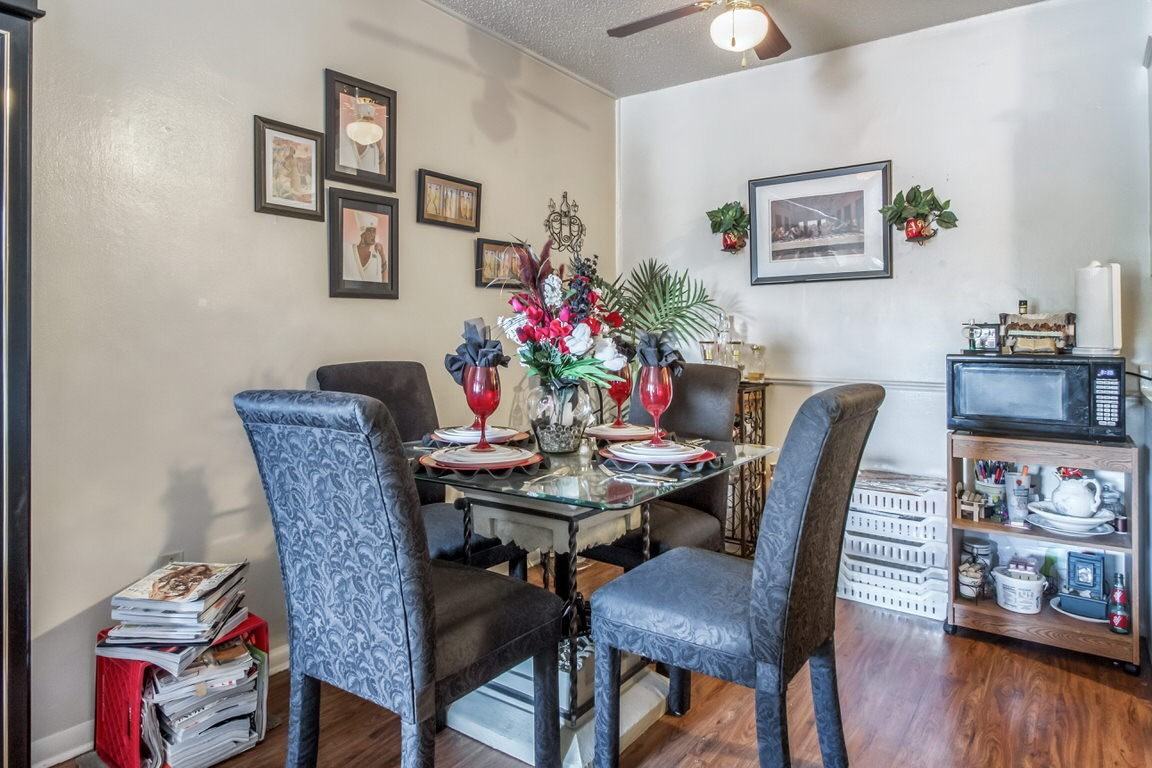 Jamie's Landing - Photo 5 of 16