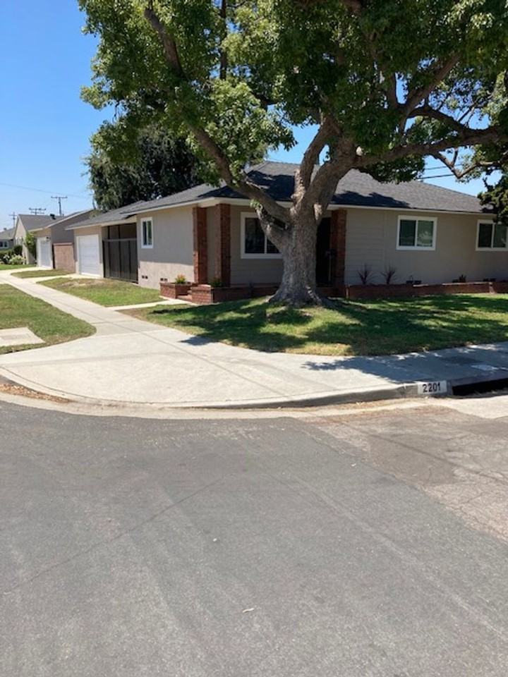 2201 Senasac Ave #A - Photo 2 of 33