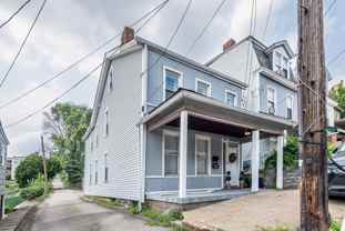 *** Amazing Apartment in Mt. Washington * Pet Friendly * Duplex style * Available Now * Spacious & Renovated *** - Photo 1 of 1