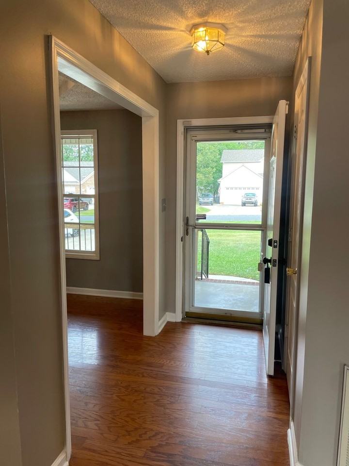 2807 Horseshoe Bend Rd - Photo 3 of 37