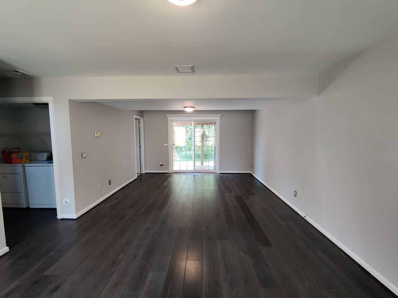 6 Stephanie Ln - Photo 3 of 28