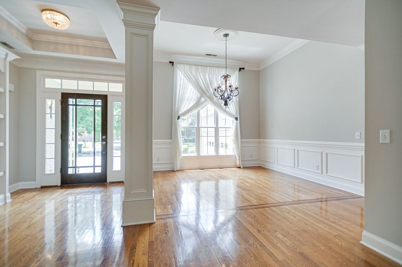 143 Gardenia Way - Photo 3 of 29