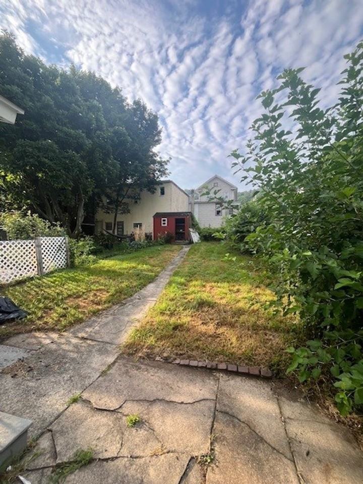 133 W Mill St - Photo 3 of 12