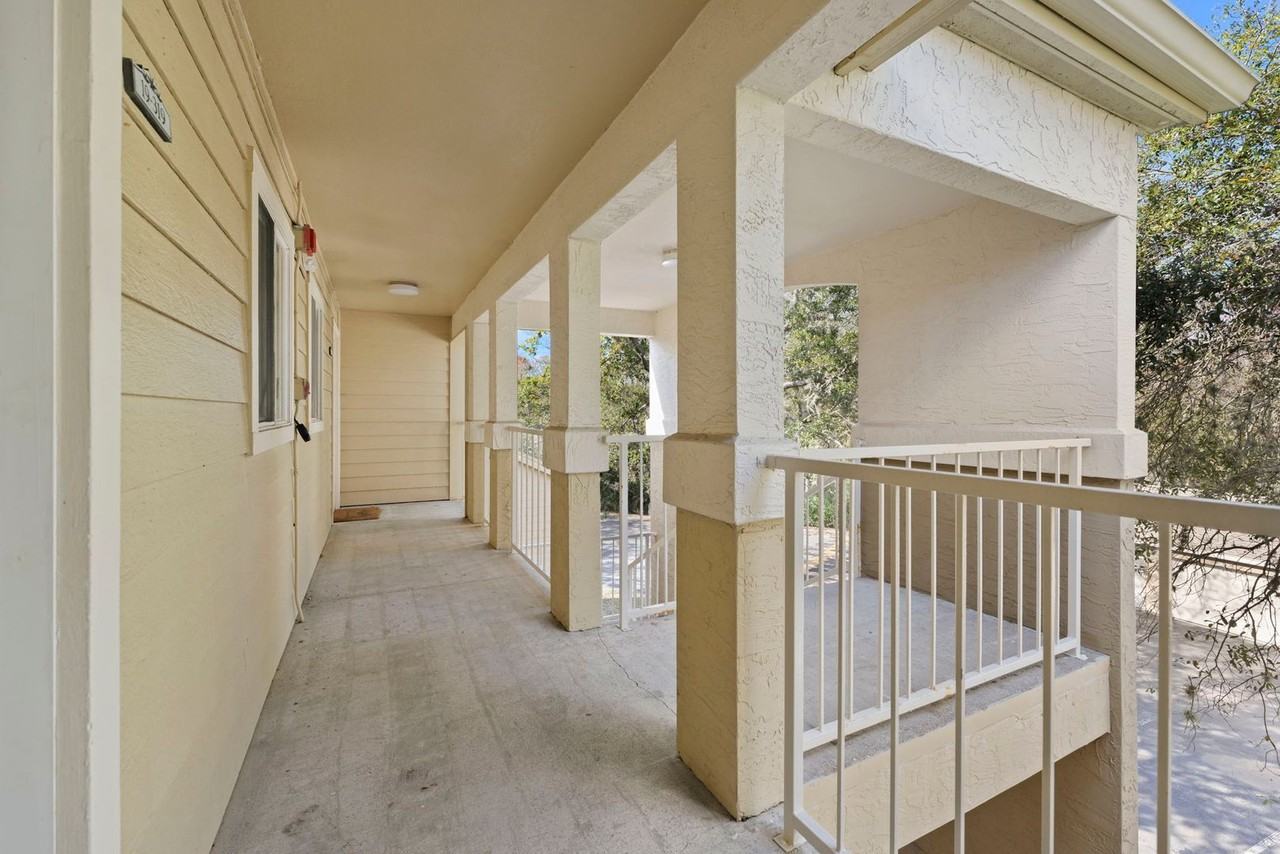 19 Arbor Club Dr #319 - Photo 4 of 34