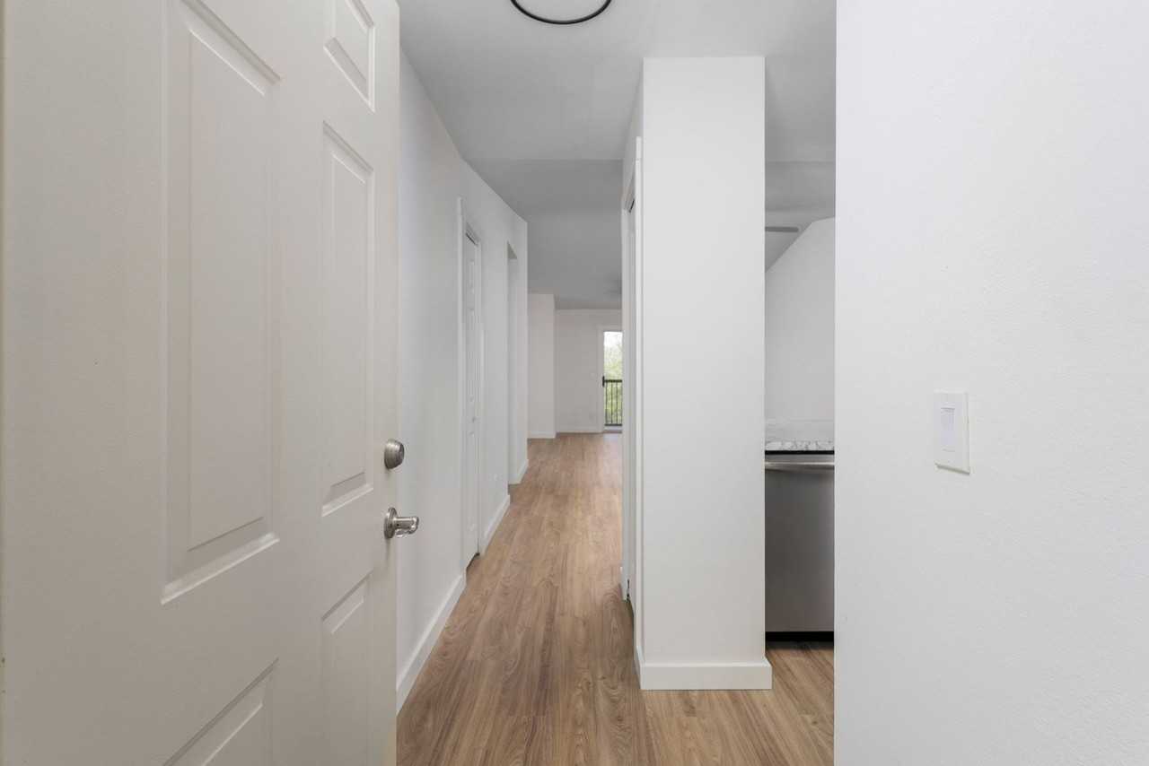 19 Arbor Club Dr #319 - Photo 6 of 34