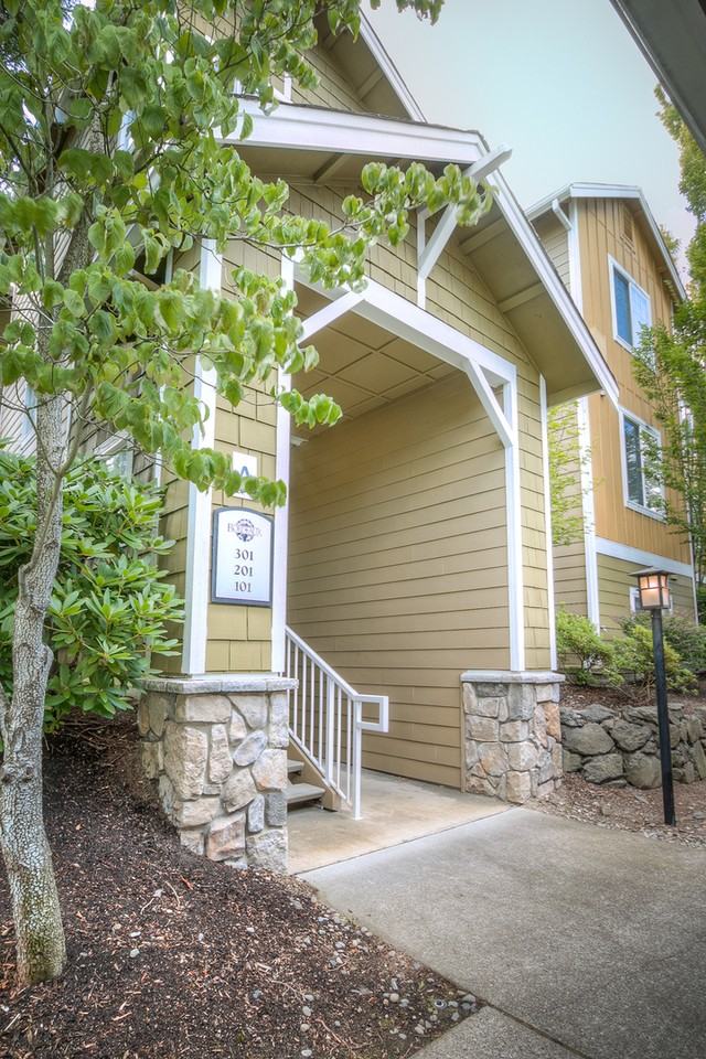 710 240th Way Se - Photo 2 of 24