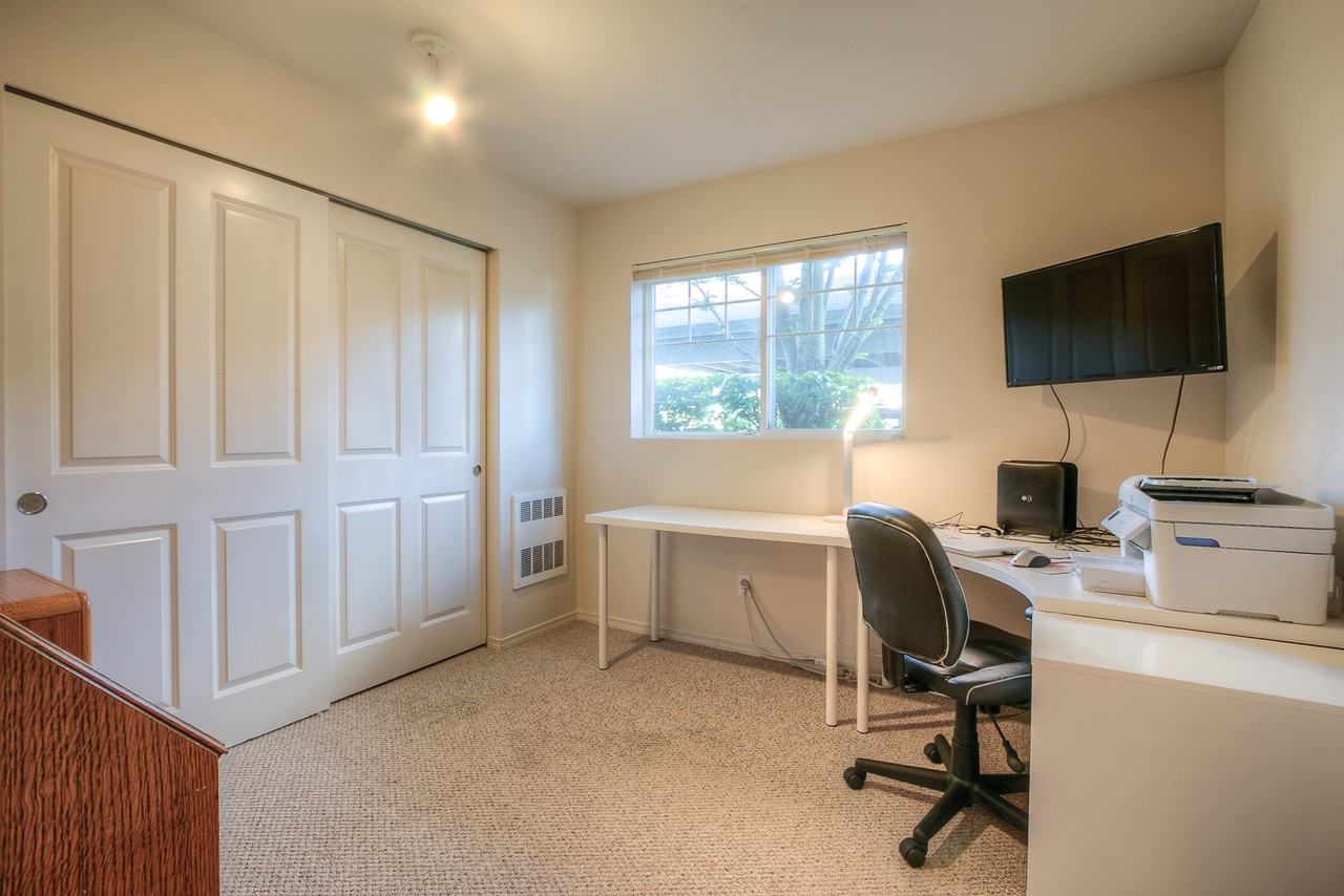 710 240th Way Se - Photo 6 of 24