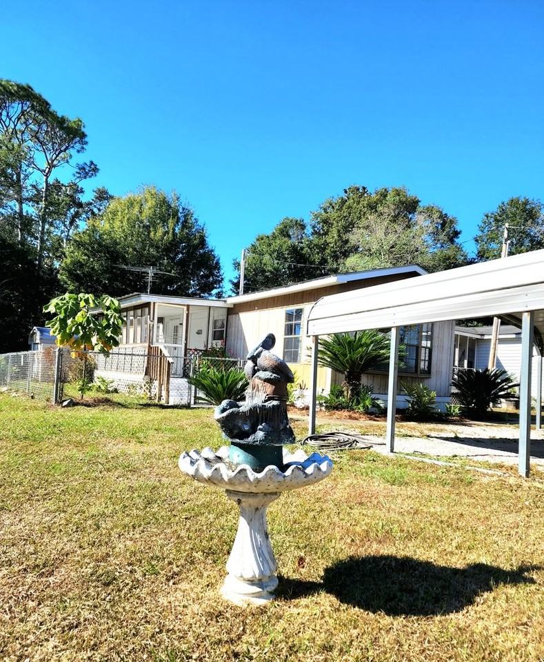 9305 Bay Pines Rd - Photo 3 of 37