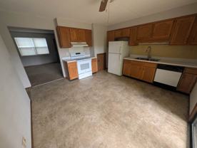 Lovell Road Apartment - Photo 1 of 1