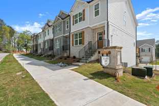 1055 Thatchwood Ave Nw - Photo 1 of 1