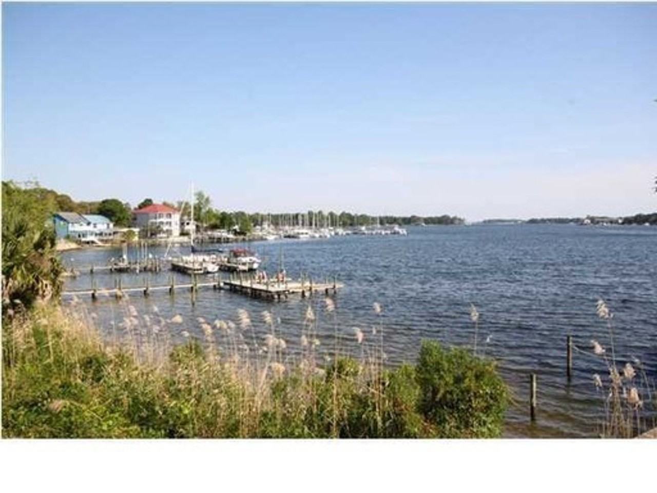 565 565 Bayshore - 565 Bayshore - Photo 3 of 24