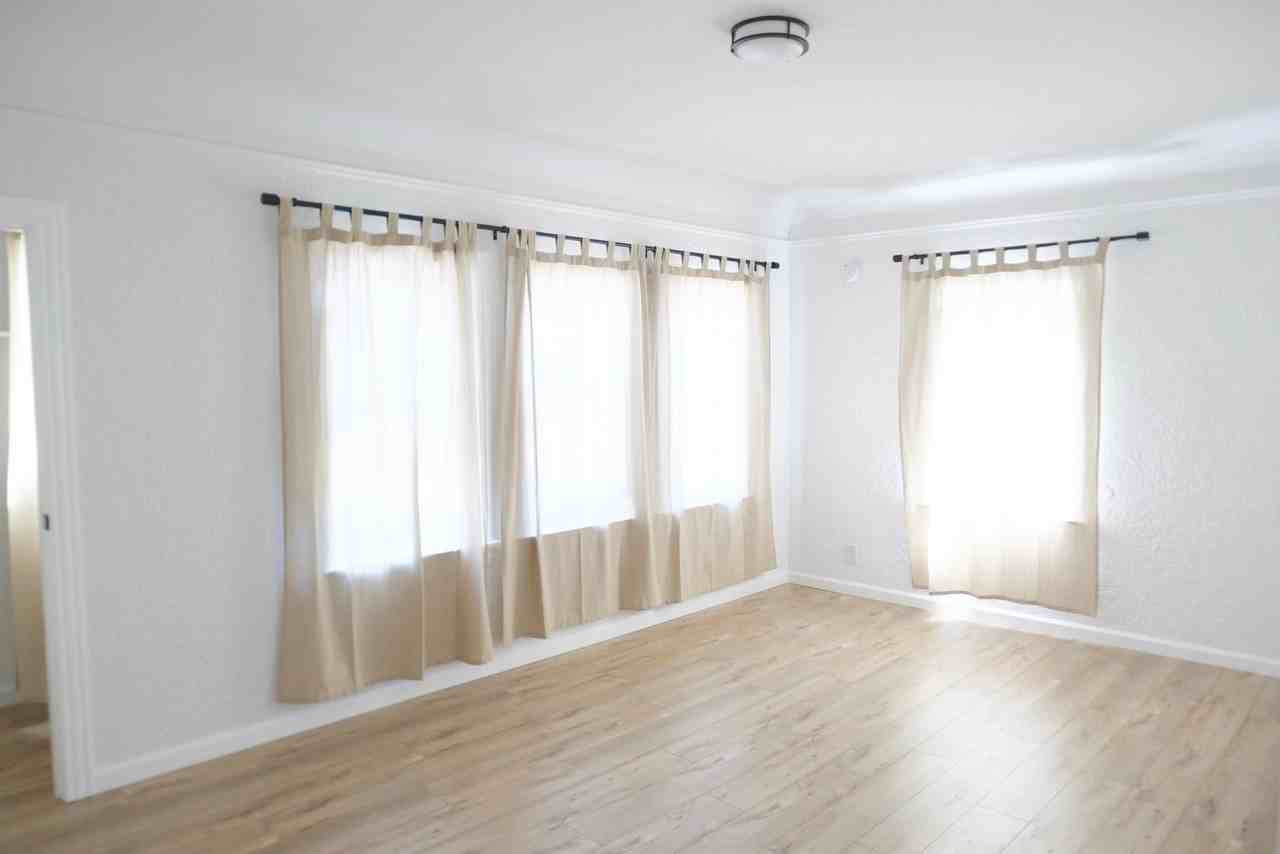 2615 S. VICTORIA AVE APTS - Photo 3 of 8