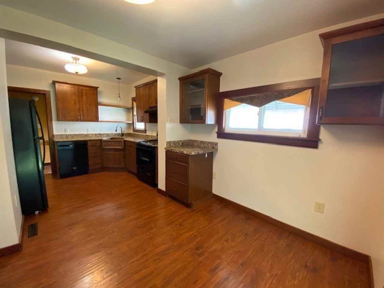 167 E Mapledale Ave - Photo 2 of 20