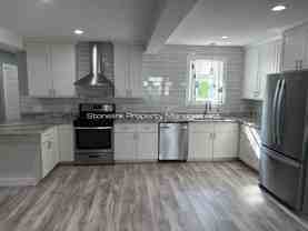 4 Market St #1 - Photo 1 of 1