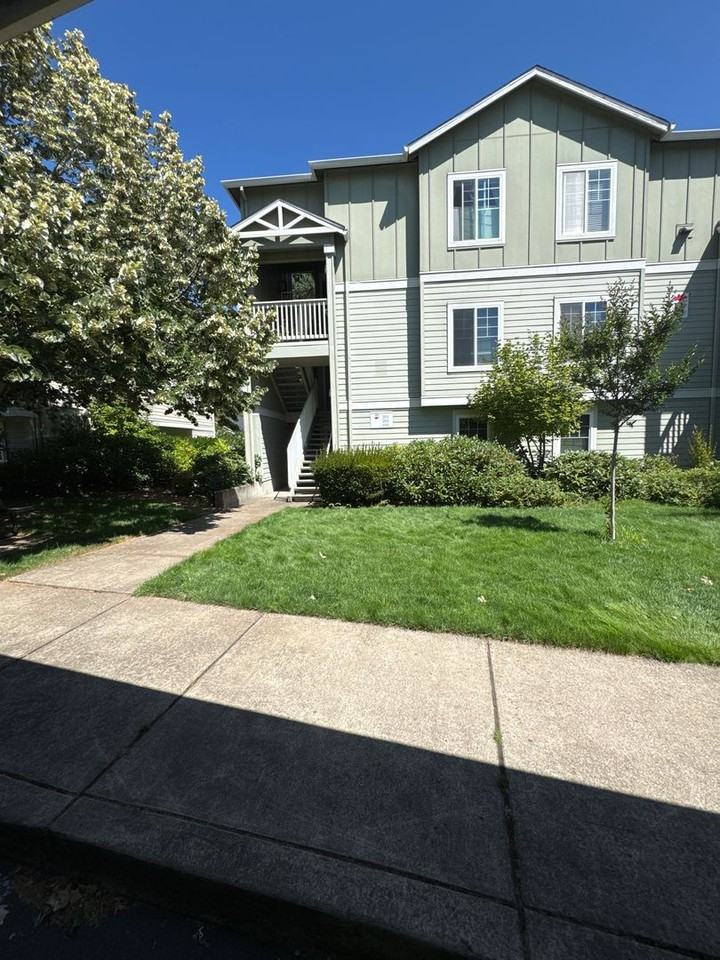 6298 Sw Grand Oaks Dr #101