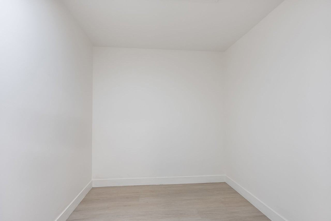 The Normandie - Photo 3 of 50