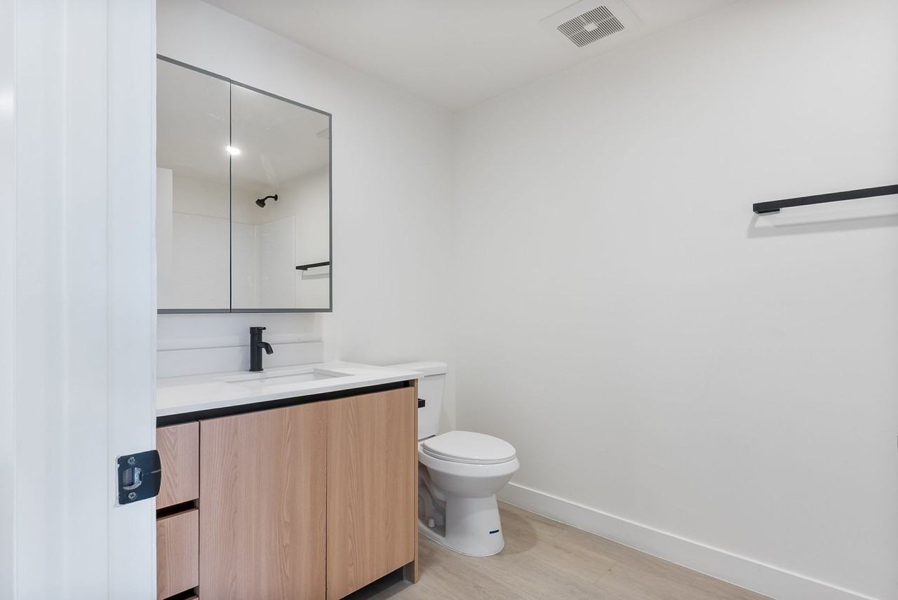 The Normandie - Photo 5 of 50