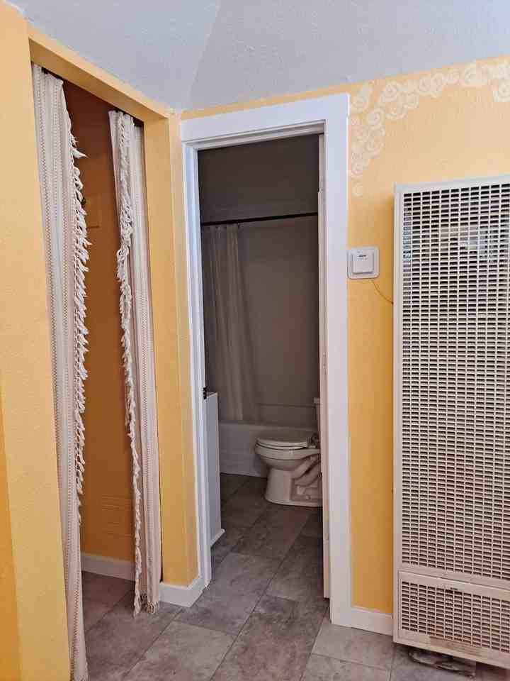 323 1/2 E Orman Ave - Photo 5 of 9