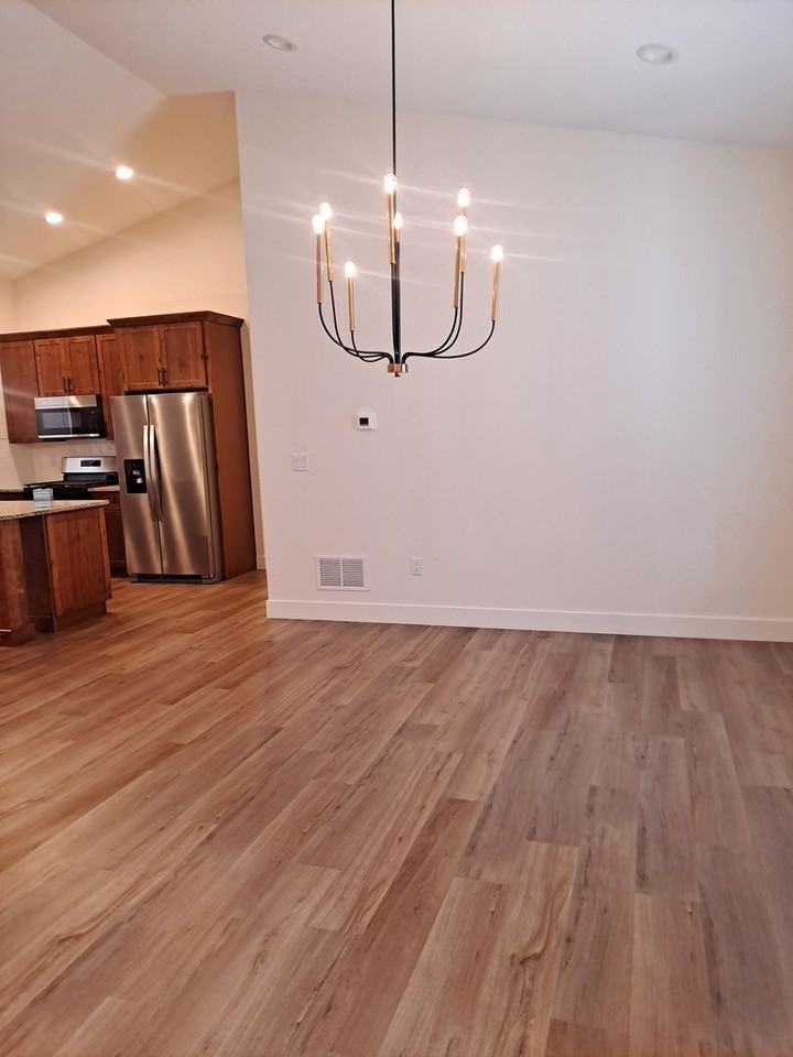 858 Snyder Drive - Photo 3 of 39