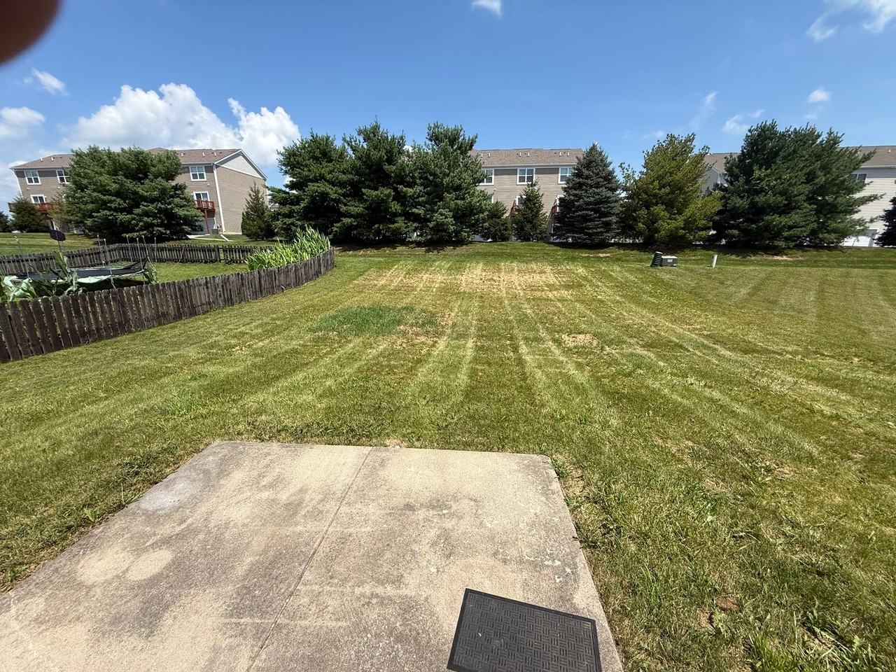 544 Sycamore Dr - Photo 3 of 27