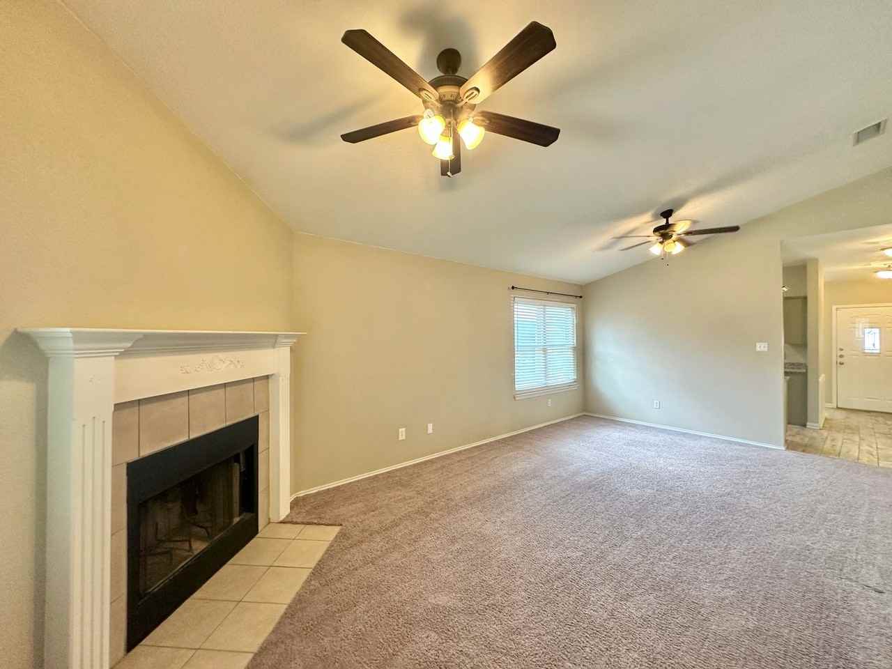 1308 Saddle Dr - Photo 6 of 36