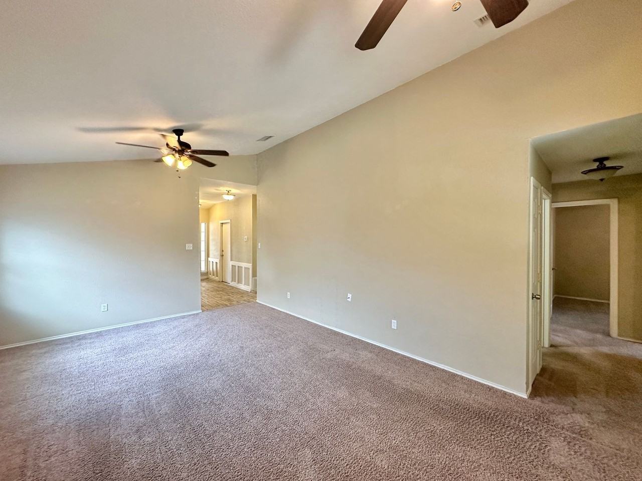 1308 Saddle Dr - Photo 7 of 36