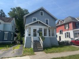 featured image of 149 W North St