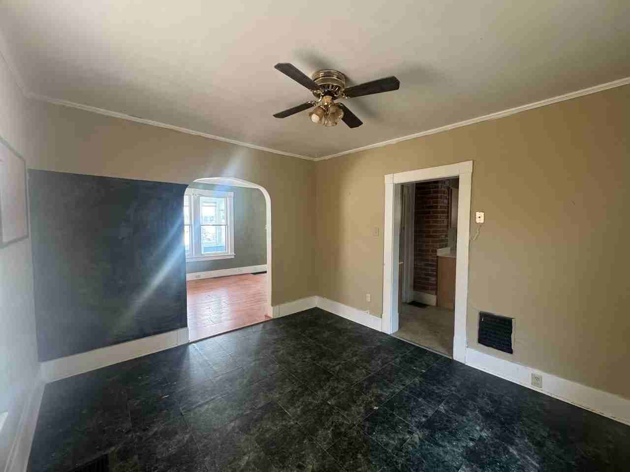 149 West North Street - Photo 6 of 13