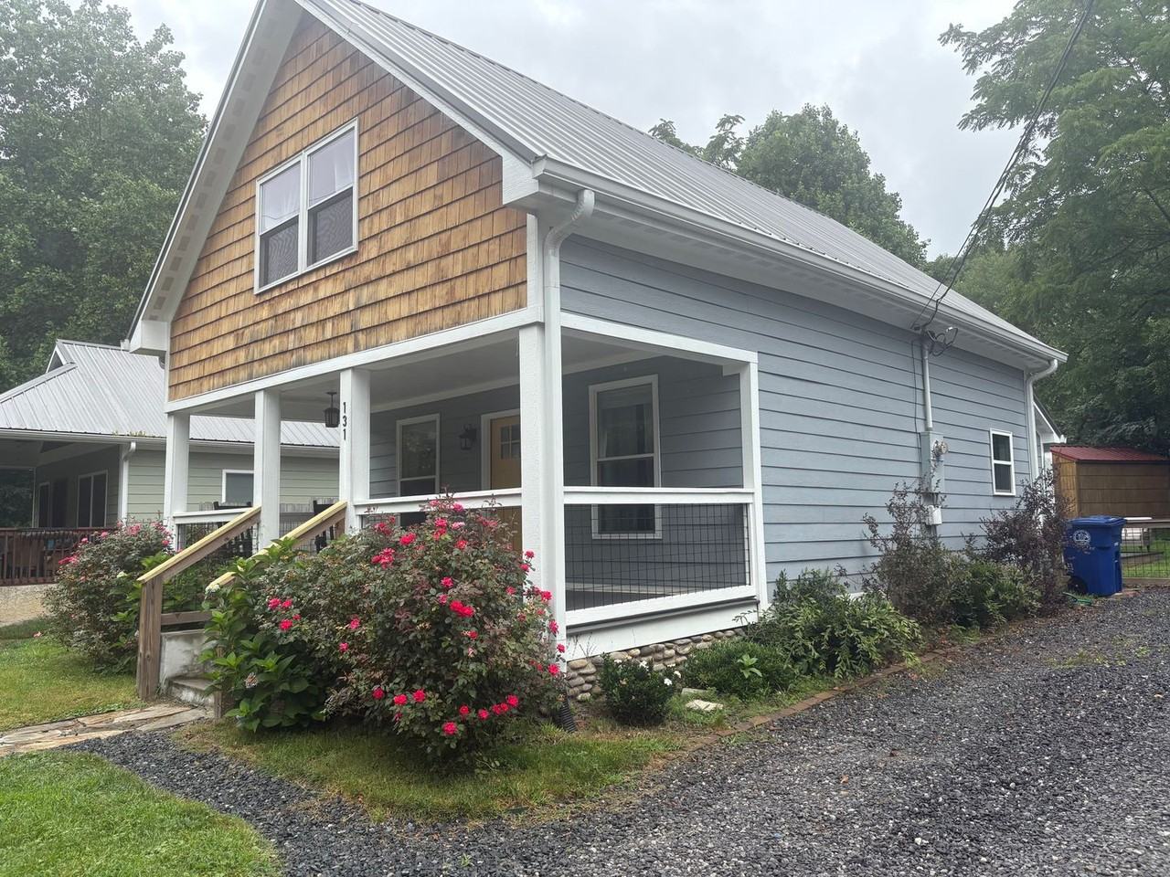 131 Vance Ave - Photo 2 of 17