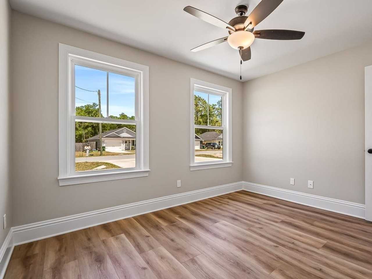 84 Merwyn Dr - Photo 6 of 21