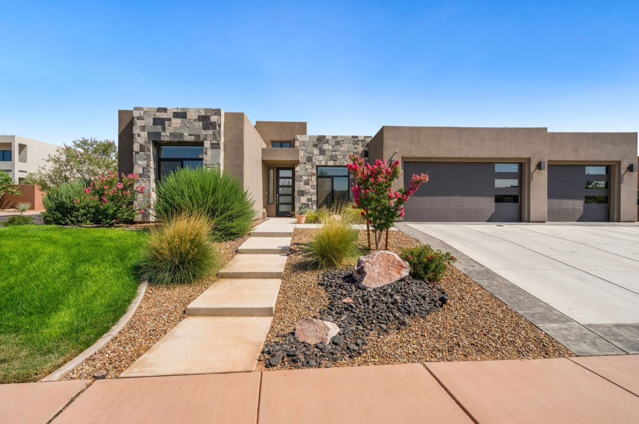 5336 W 3180 S - Photo 3 of 45