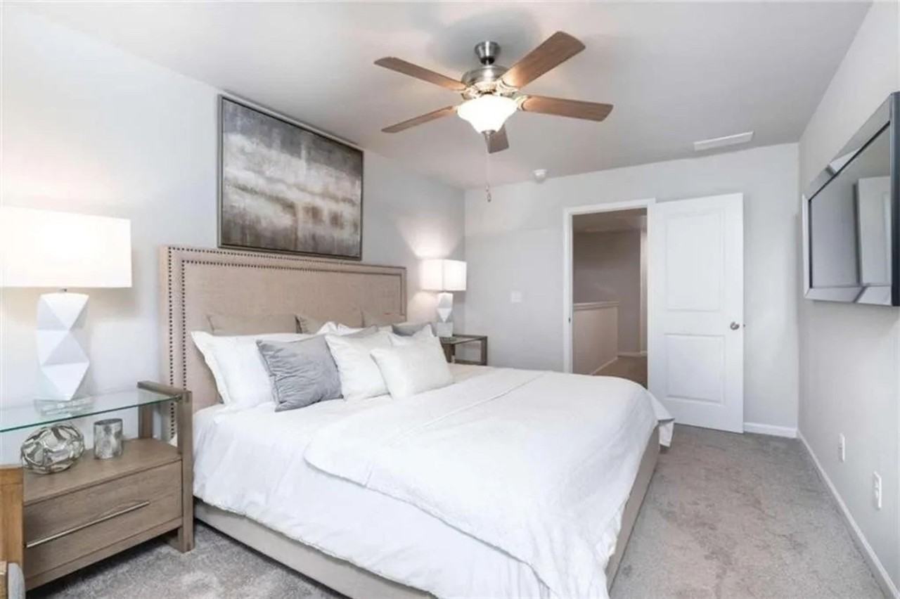 3376 The Way Pl - Photo 3 of 16