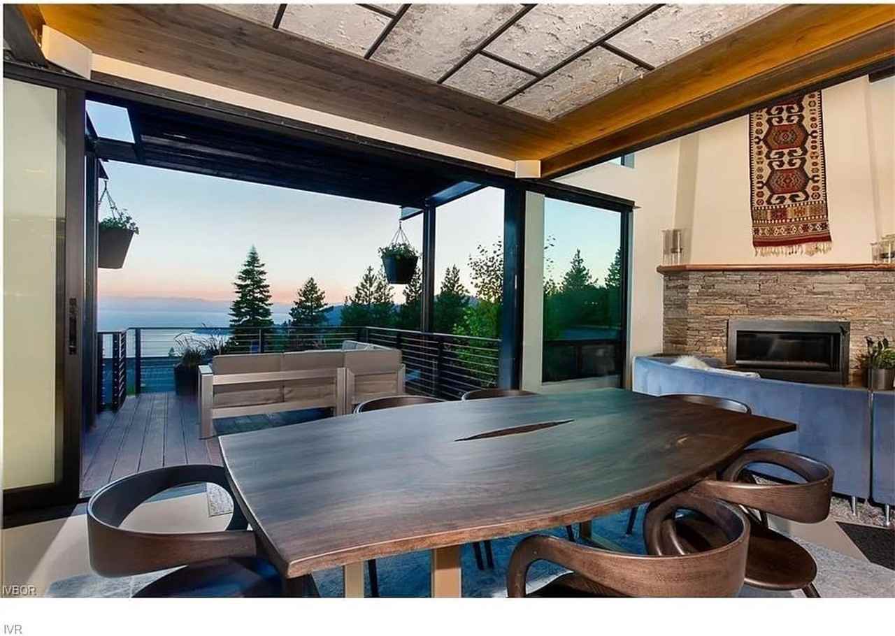 592 Fallen Leaf Way - Photo 4 of 16