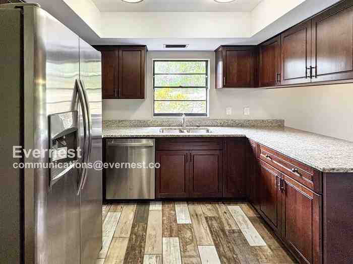 14714 Oak Vine Dr - Photo 3 of 28